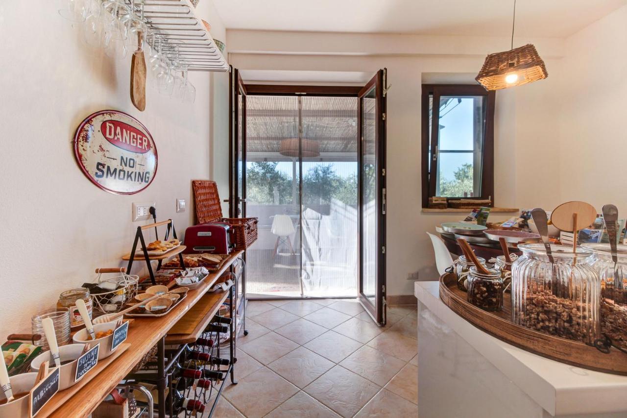 Artemisia Negli Ulivi B&B Мальяно-ін-Тоскана Екстер'єр фото